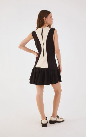 Vestido Mini Sin Mangas en Color Offwhite y Negro