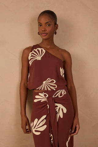 Set Dress To Maritime de Top Asimétrico y Falda Maxi con Nudo Frontal – Marrón