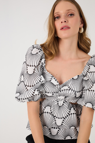 Blusa de Ondas Bordadas Dress to