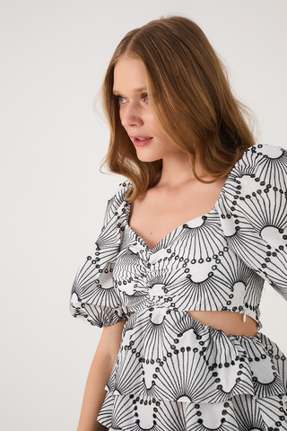 Blusa de Ondas Bordadas Dress to