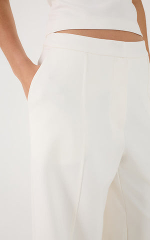 Pantalón Ancho con Stretch con Bolsillo laterales