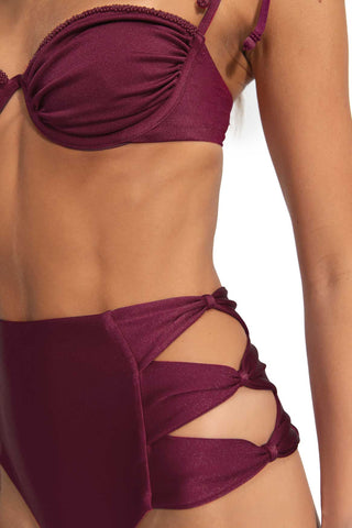 Set Agua Bendita Donna Cherish con Top Bikini y Braga de Cintura Alta