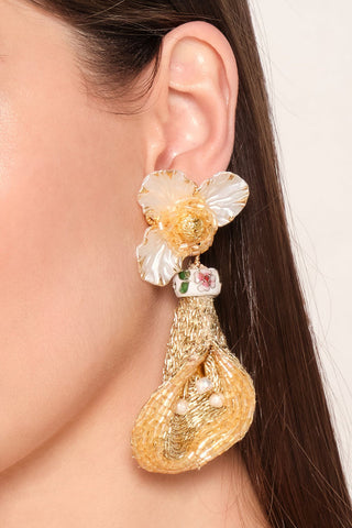 Aretes Simona Munai Cala Renovado con Flor y Cuentas – Dorado
