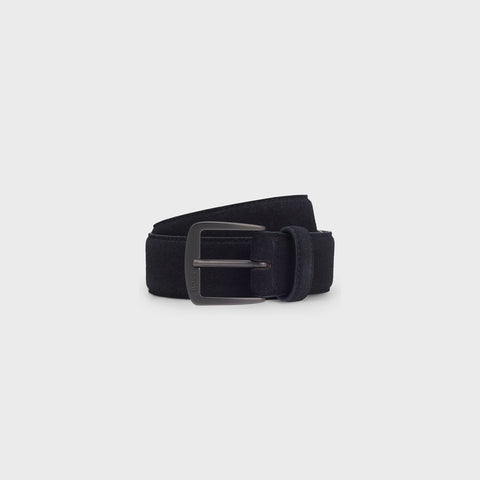 Correa BOSS de Suede italiano con hebilla color plomo.