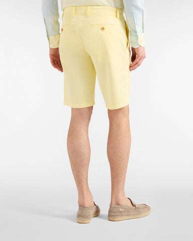 Bermuda Chino Harmont & Blaine de Algodón Stretch Amarillo Pastel