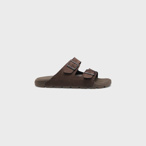 Sandalias BOSS de doble tira con hebillas de marca