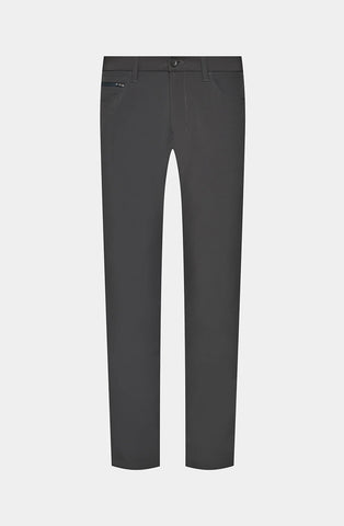 Pantalón BOSS tipo Chinos Slim fit en tela de cuatro vías elástica y fácil de planchar