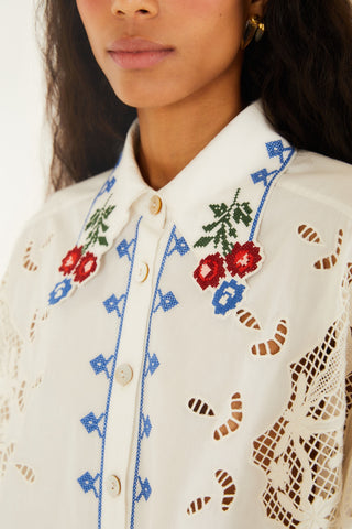 Camisa Farm Rio Camisa Bordada Blanca con Detalles Artesanales