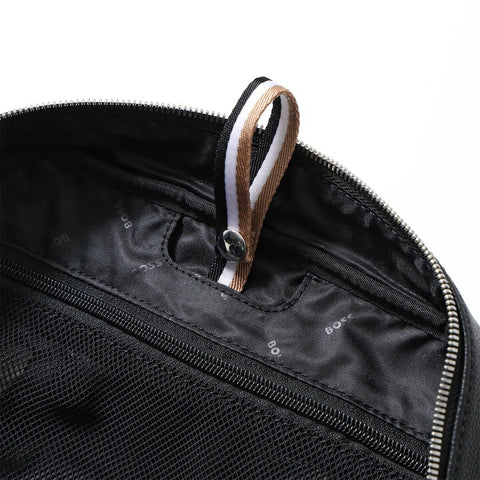 Bulto de Baño BOSS en Piel Premium