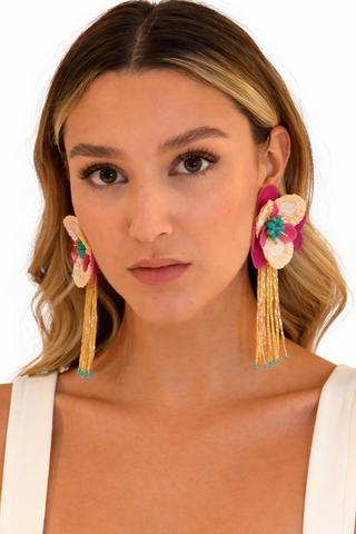 Aretes Simona Daissy con Flor y Flecos de Mostacillas – Fucsia / Nude / Turquesa