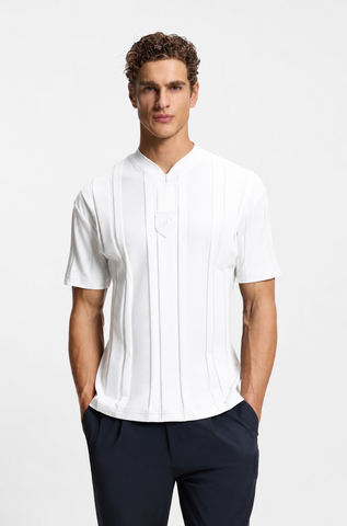Camiseta BOSS Soccer con Cuello en V y Textura Vertical Relaxed Fit - Blanco