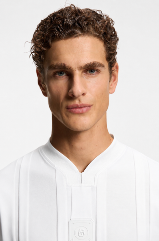 Camiseta BOSS Soccer con Cuello en V y Textura Vertical Relaxed Fit - Blanco