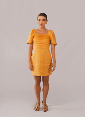 Vestido Mini Faride Mayra con Escote Cuadrado y Mangas Abullonadas – Mostaza