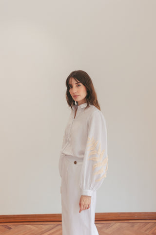 Camisa Faride Selva de Lino Bordada con Mangas Abullonadas