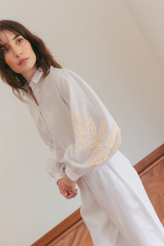 Camisa Faride Selva de Lino Bordada con Mangas Abullonadas
