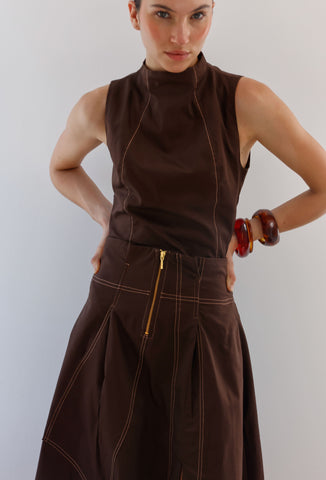 Conjunto Pompousa Alba y Belinda con Falda Asimétrica – Café