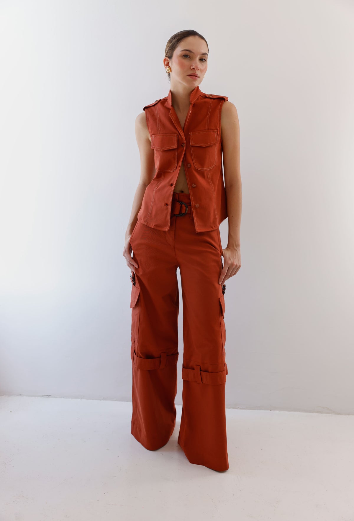 Conjunto Pompousa Malia y Amanda Cargo Wide Leg – Ladrillo
