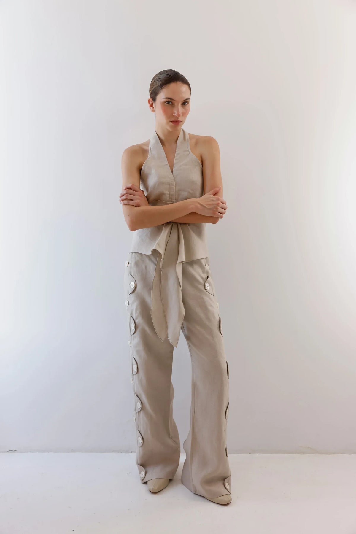 Conjunto Pompousa Nidia y Eleonora de Lino Wide Leg – Moca