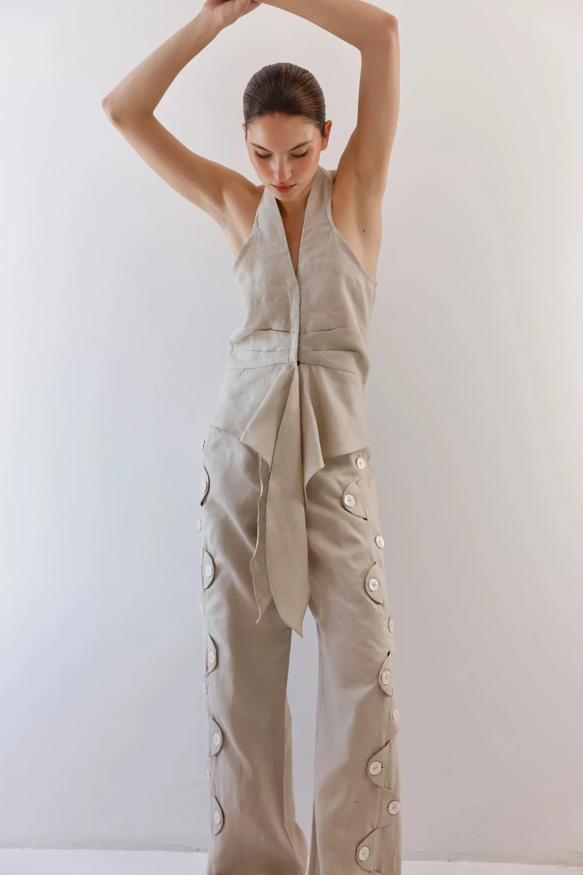 Conjunto Pompousa Nidia y Eleonora de Lino Wide Leg – Moca
