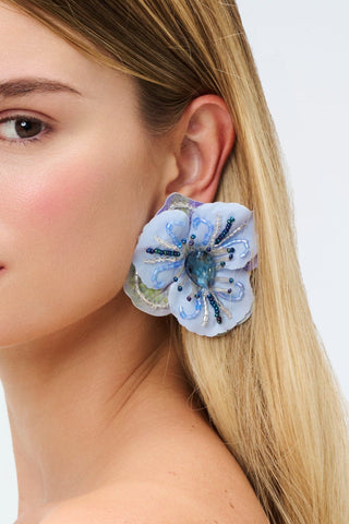 Aretes Simona Maxi Print con Flor Bordada y Cristal – Azul
