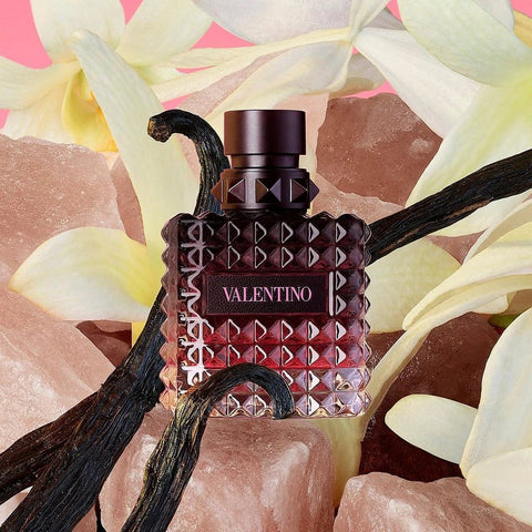Perfume Valentino Donna Born in Roma Intense Eau de Parfum 3.4 oz - Para mujer