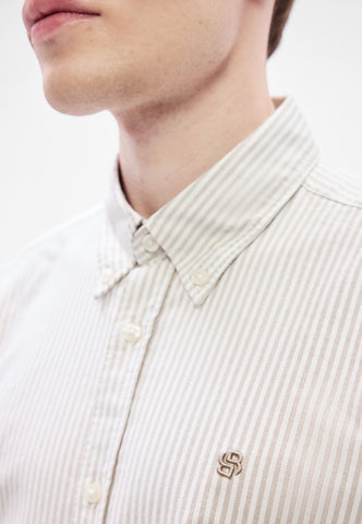 Camisa BOSS Oxford Regular Fit con Logo Doble B Bordado
