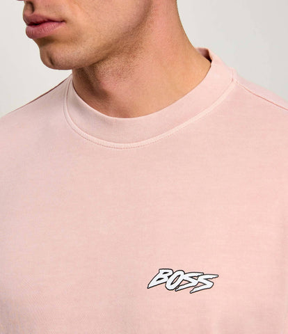 Camiseta BOSS Relaxed Fit en con Logo Bordado - Rosa Claro