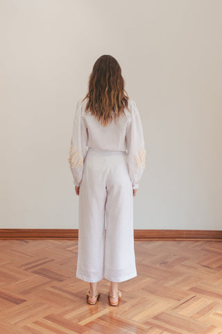 Set Faride Camisa y Pantalón Selva en Lino Bordada con Mangas Abullonadas - Blanco