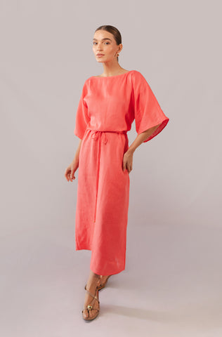 Vestido Faride Sol con Cintura Ajustable y Manga Amplia – Coral