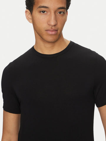 Pack de tres camisetas BOSS Slim fit Bamboo con Stretch que absorben la humedad.