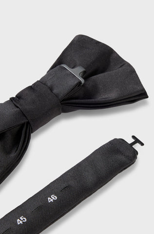 Corbatín Clásico BOSS de Seda Jacquard Hecho en Italia.