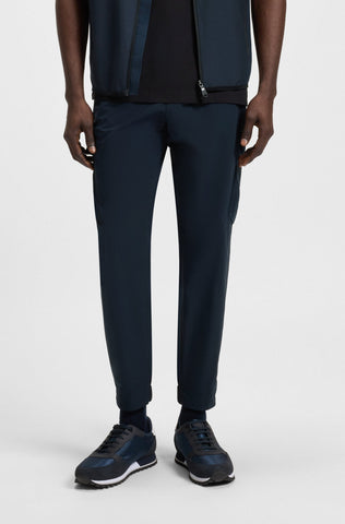 Pantalón BOSS Cargo Tapered-fit de planchado facil con stretch poplin