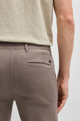 Pantalón BOSS slim fit en satén de algodón elástico