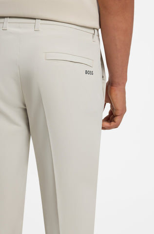 Pantalón BOSS Slim Fit Commuter en Tejido Técnico Stretch - Beige