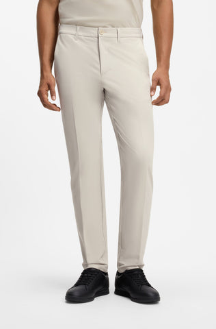 Pantalón BOSS Slim Fit Commuter en Tejido Técnico Stretch - Beige