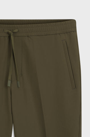 Pantalón BOSS T-Flex Tapered Fit en Tejido Técnico Stretch - Verde Oscuro