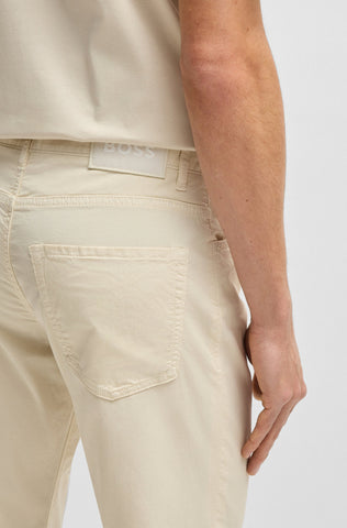 Pantalón BOSS Maine regular fit en sarga de algodón on stretch
