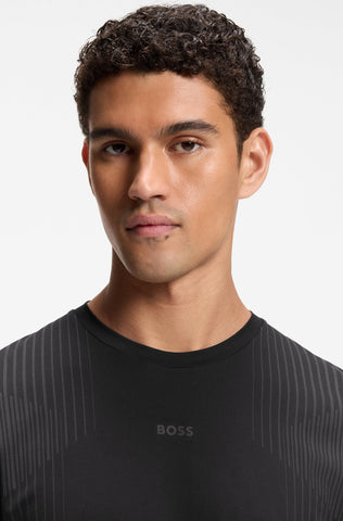 T-Shirt BOSS Active slim fit de secado rápido con detalles reflectantes