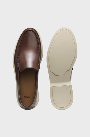 Mocasines BOSS de piel con logotipo en relieve Marrón