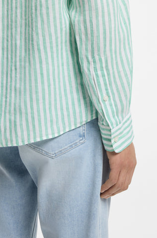 Camisa BOSS de corte regular en lino a rayas - Verde