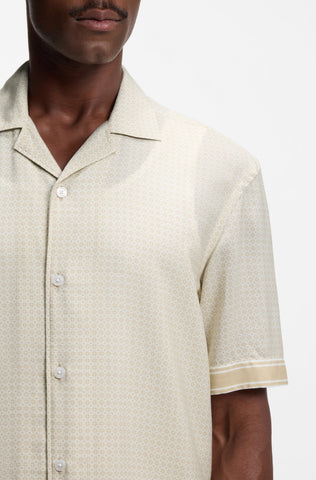 Camisa Resort BOSS en Mezcla de Lino con Microestampado Regular Fit  - Beige