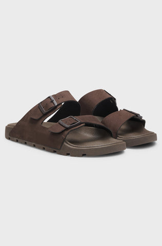 Sandalias BOSS de doble tira con hebillas de marca