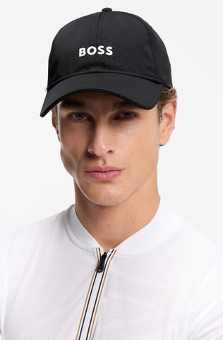 Gorra BOSS Negra Perforada con Logo Brillante Hombre