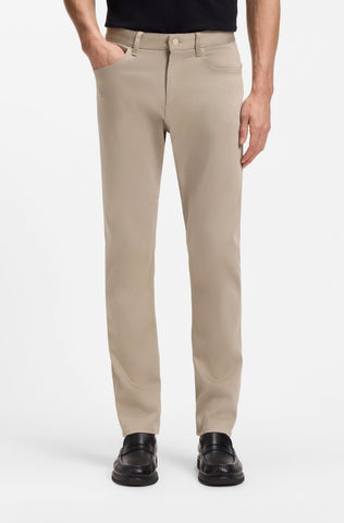 Pantalón BOSS P-Delaware5 Slim Fit de Sarga Stretch – Marrón Claro