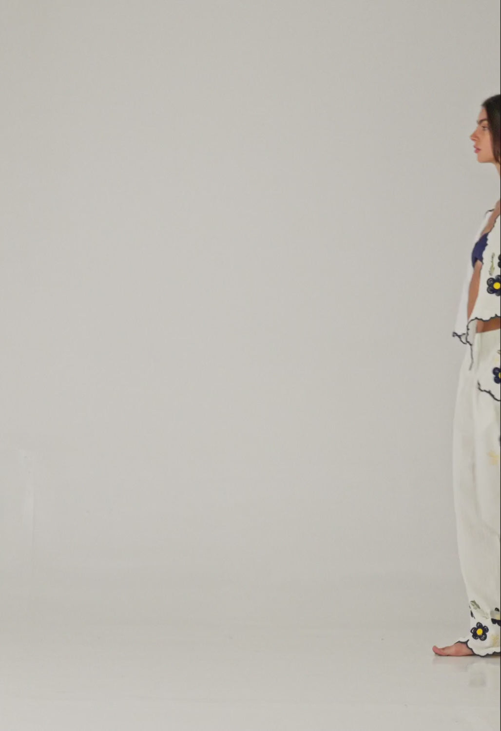 Conjunto Agua Bendita Top + Pantalón Soleil Fiore Bordados Artesanales