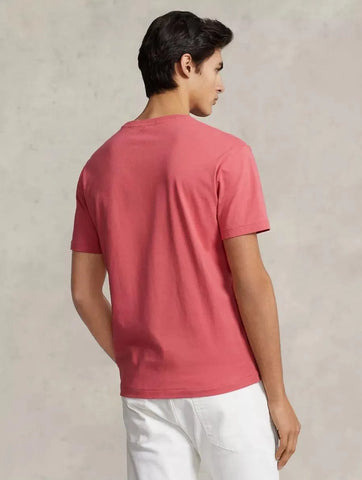 T-Shirt Custom  Fit Con Pony Grande Impreso en el Centro