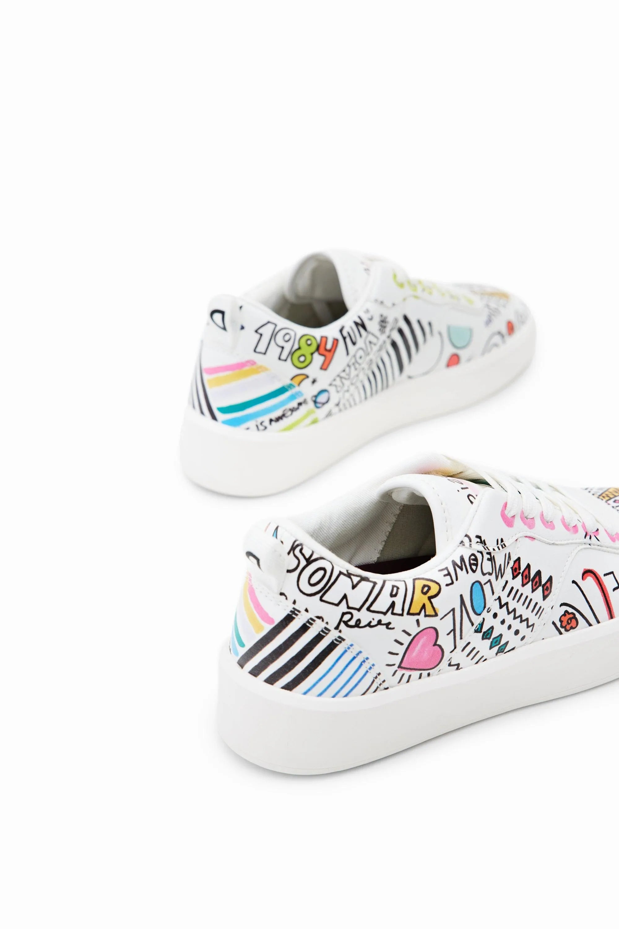 Tenis Arty Retro Desigual Ilustraciones - tiendadicons.com